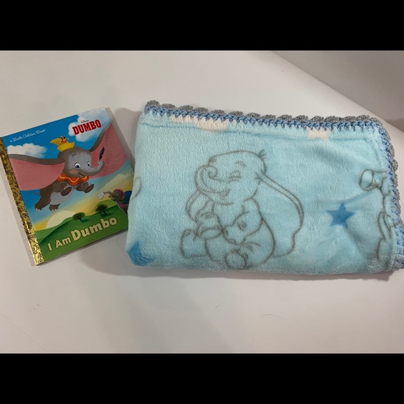 Disney Dumbo Crochet Baby Blanket Gift Set - Picture 2 of 14